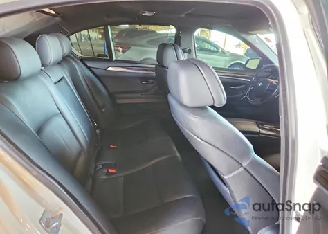 2013 BMW 550 I из США, поврежденный, VIN WBAFR9C56DD226857